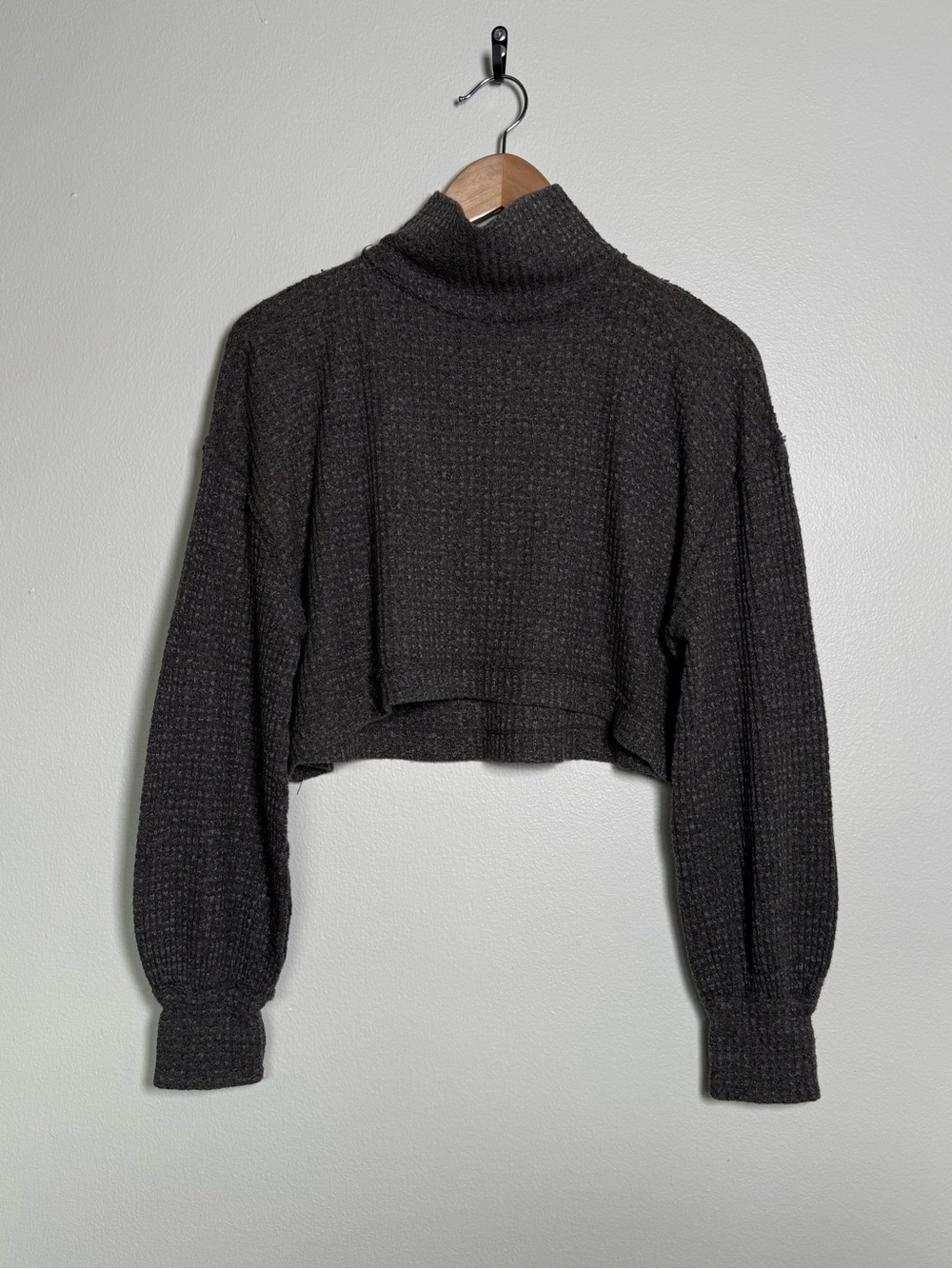 Free People Boxy Top S Gray Thermal Waffle Knit Cropped Turtleneck Long Sleeve